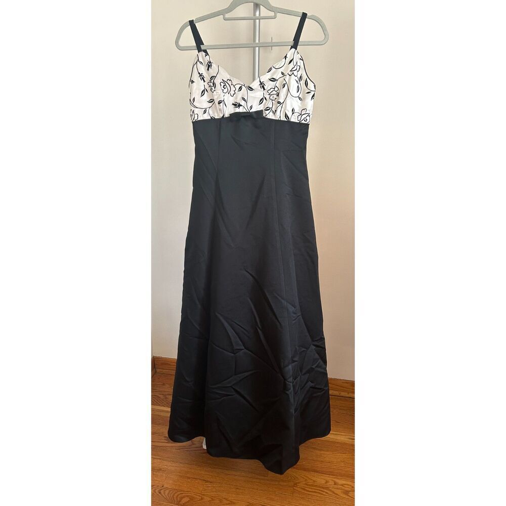 Jump Apparel Prom Dress Gown Size Goth Formal Beaded Gala Whimsigoth Fairy Y2K - Picture 4 of 8
